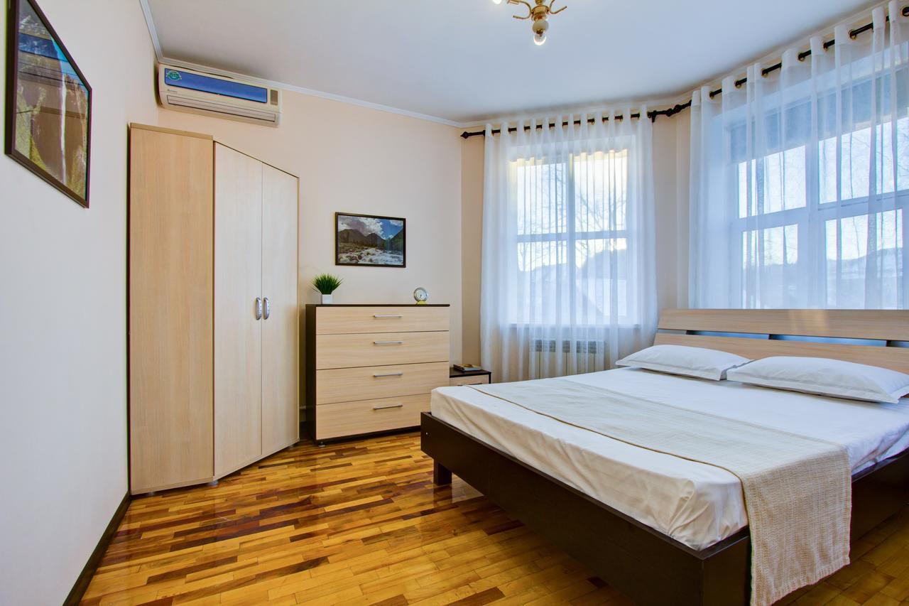 Centre Hostel Μπισκέκ Εξωτερικό φωτογραφία