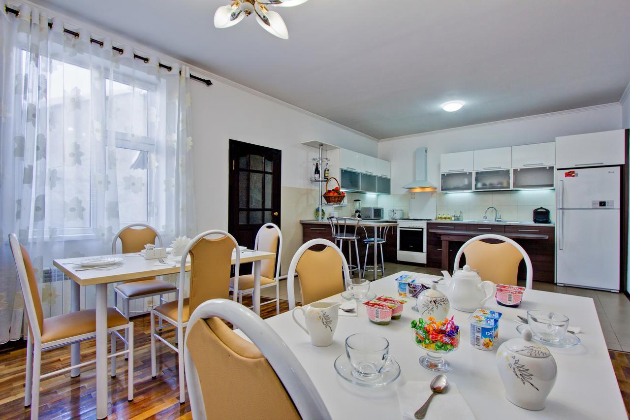 Centre Hostel Μπισκέκ Εξωτερικό φωτογραφία