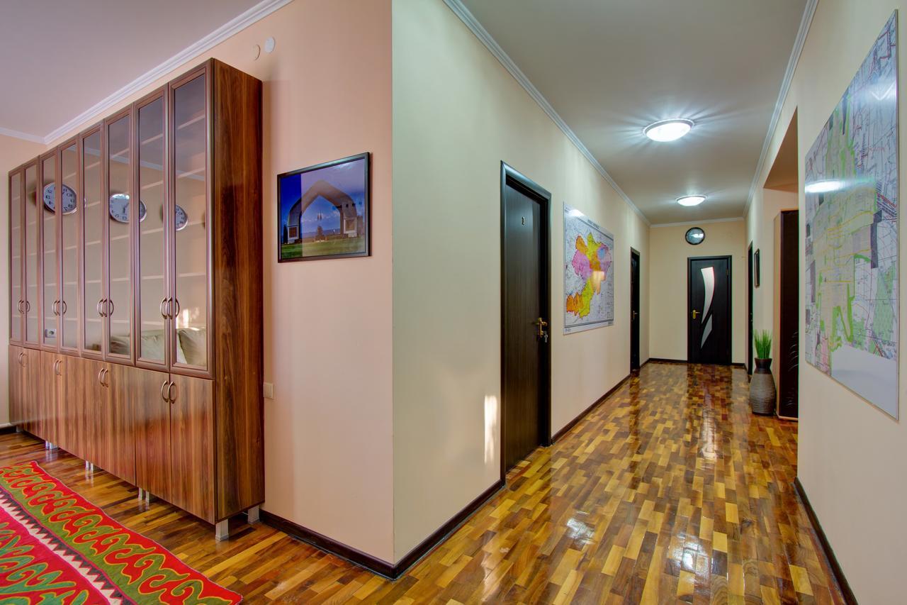 Centre Hostel Μπισκέκ Εξωτερικό φωτογραφία