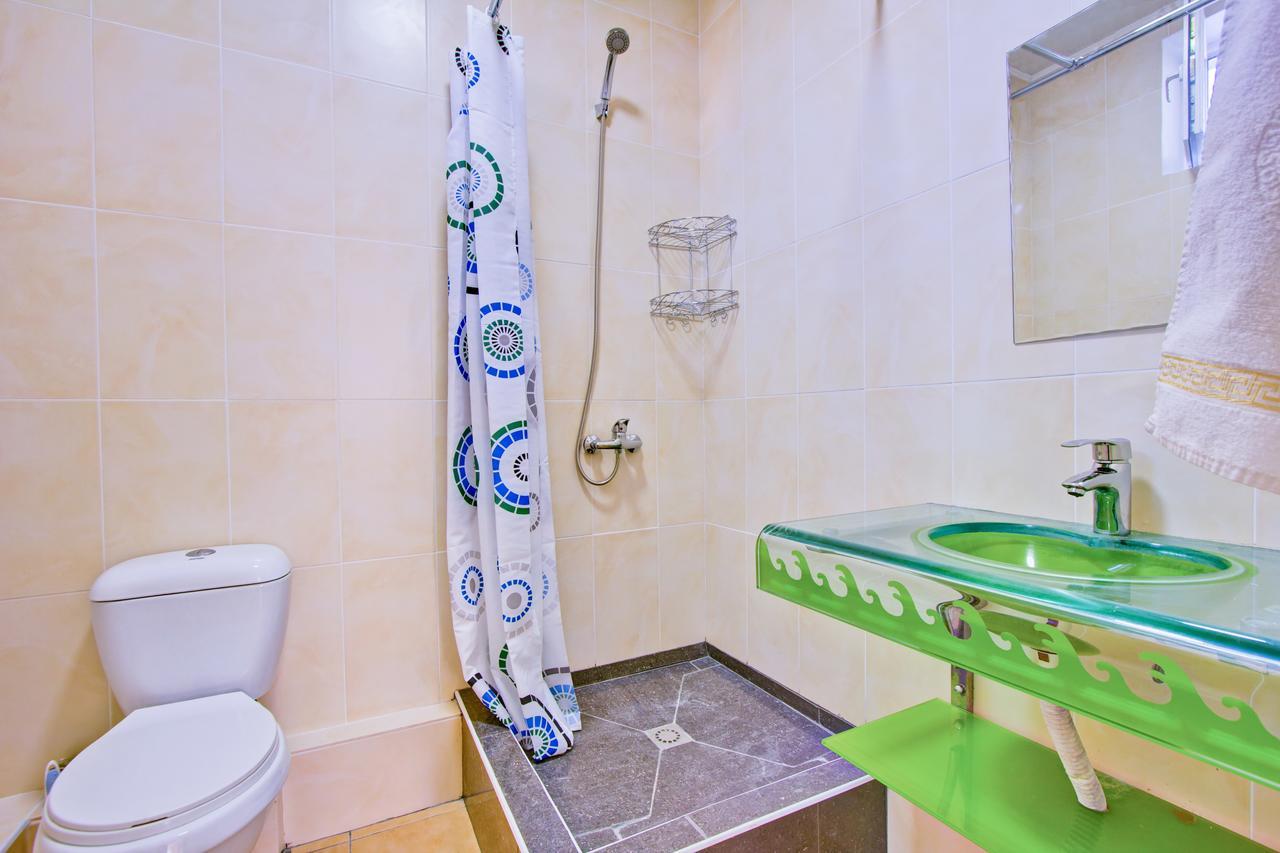 Centre Hostel Μπισκέκ Εξωτερικό φωτογραφία
